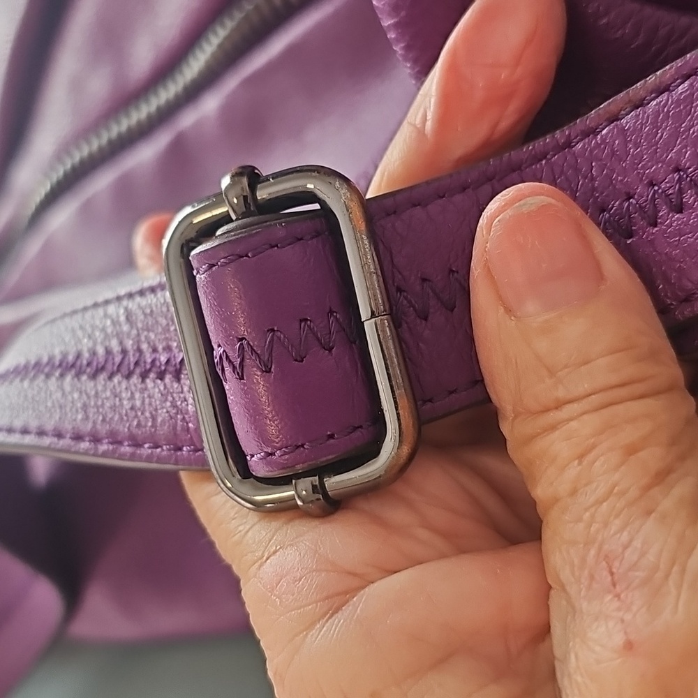 Aimee Kestenberg Stylish Purple Women's Leather Backpack. Comfy On. - Picture 12 of 12